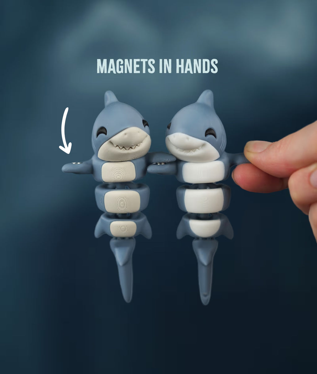 Lehar Snap — Articulated Flexi Shark Keychain, Magnetic Fins