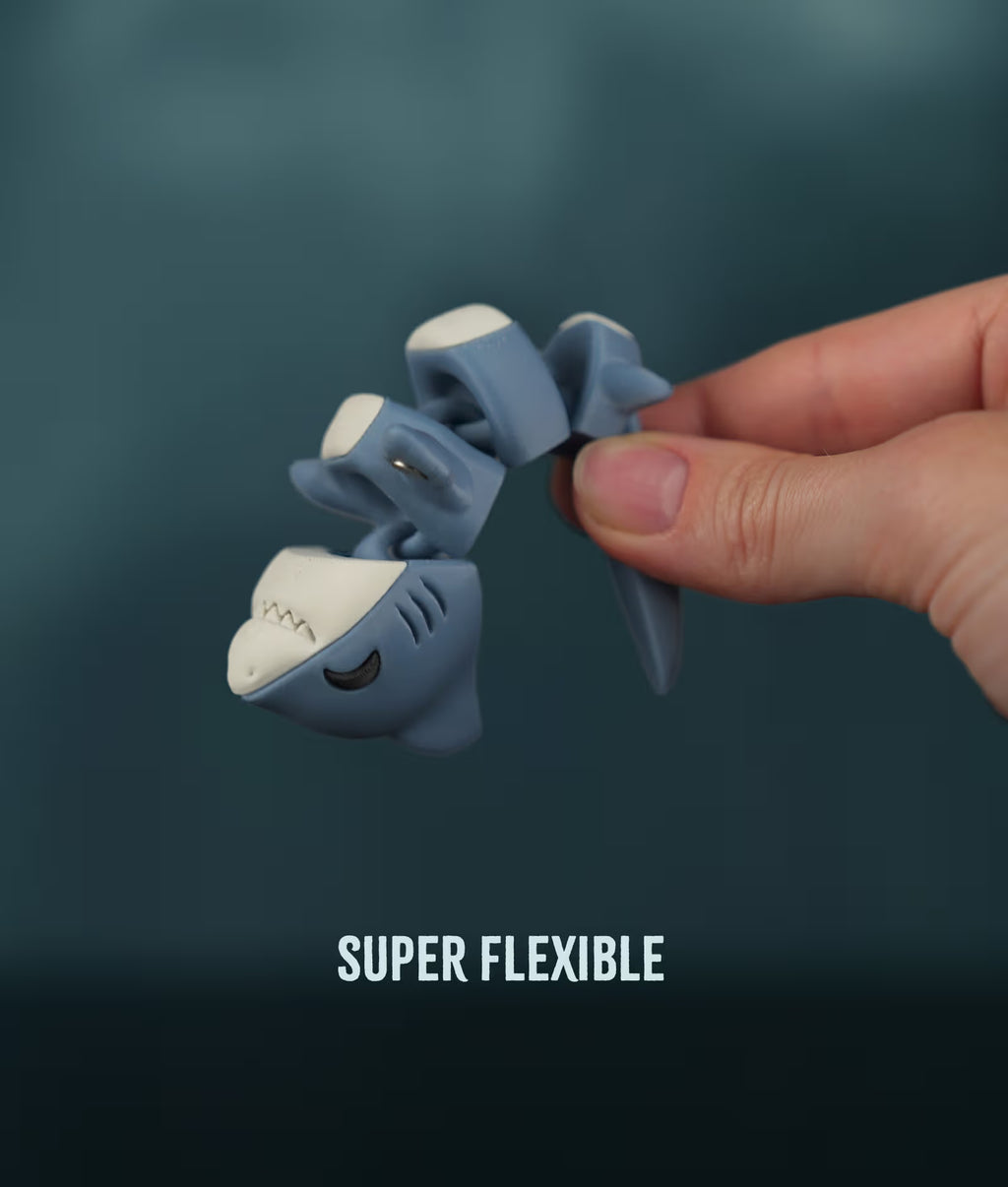 Lehar Snap — Articulated Flexi Shark Keychain, Magnetic Fins